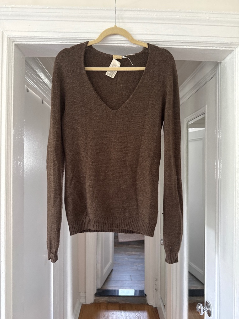 Max Studio medium brown sweater wool